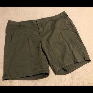 Lane Bryant size 28 olive green chino shorts